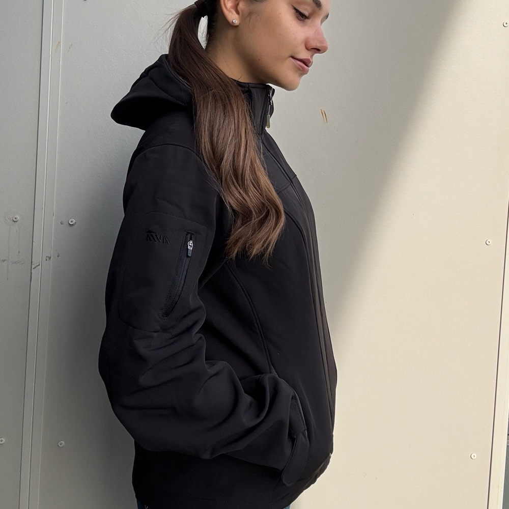 AVIA Softshell Jacket – Water-Resistant, Size M - Picture 4 of 13